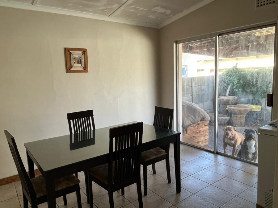  Bedroom Property for Sale in Fairfield Estate Western Cape